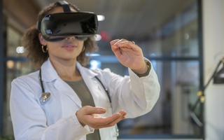 AR and VR for medicine: practical applications